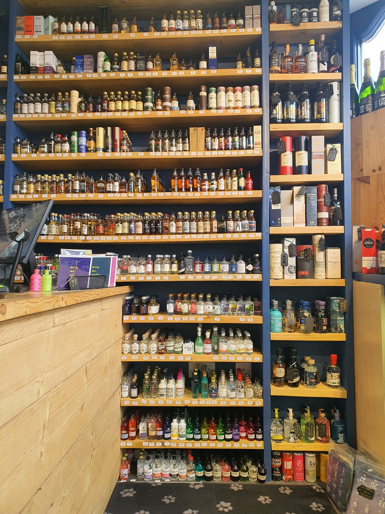 Browse our miniature 5cl selection